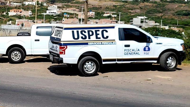 Hallan a dos hombres ejecutados y con narcomensajes en Cotija