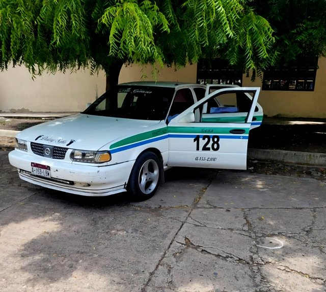 Taxista de Máquinas Rojas es asesinado a balazos en Apatzingán