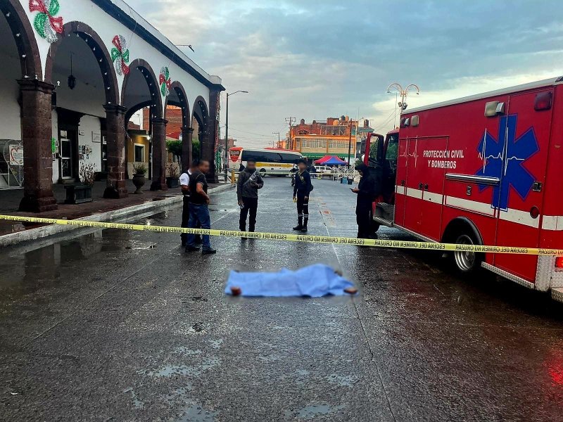 Adulta mayor iba a misa y muere atropellada por un tráiler 