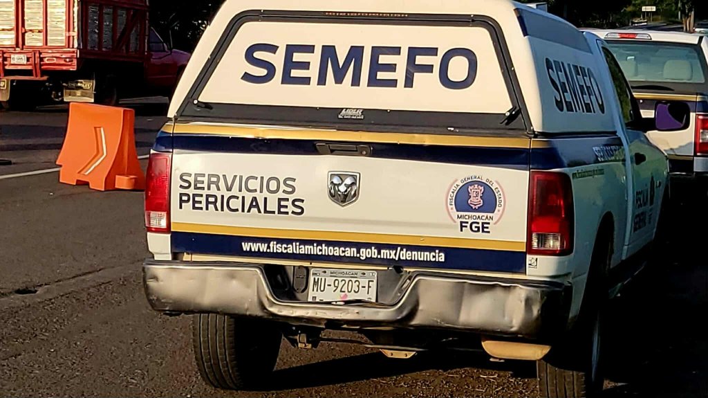 Identifican a joven ejecut4do y aband0nado en Apatzingán