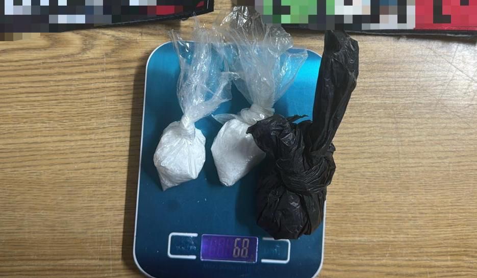 Det3nidas dos personas en portación de 68 gramos de metanf3tamina, en Salvador Escalante: SSP