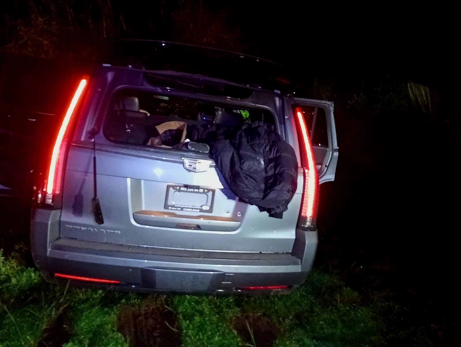 Pareja es asesinada a bordo de una Escalade, en Salvador Escalante