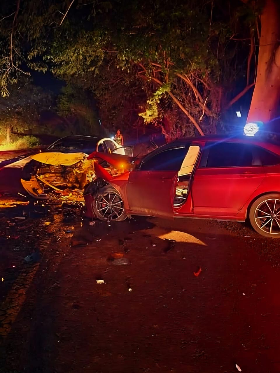 Dos lesionados tras choque frontal en Caleta de Campos