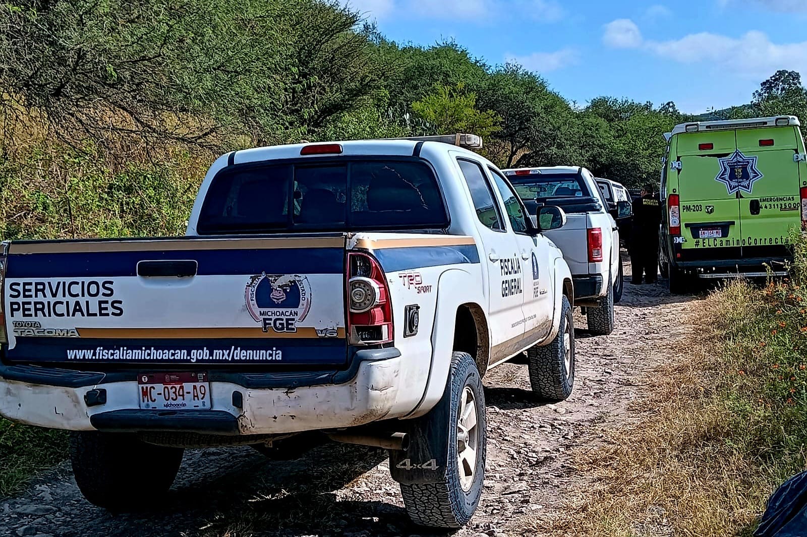 Hallan a pareja asesinada a tiros en brecha de la zona oriente de Morelia
