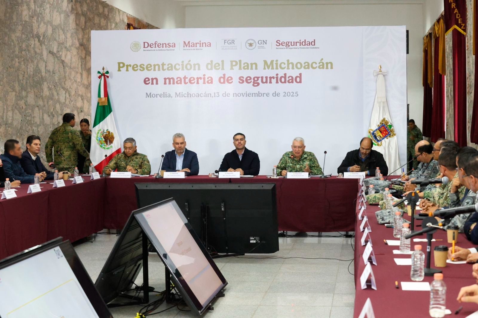 Sector político y empresarial respalda el Plan Michoacán durante reunión con el gobernador y Harfuch 