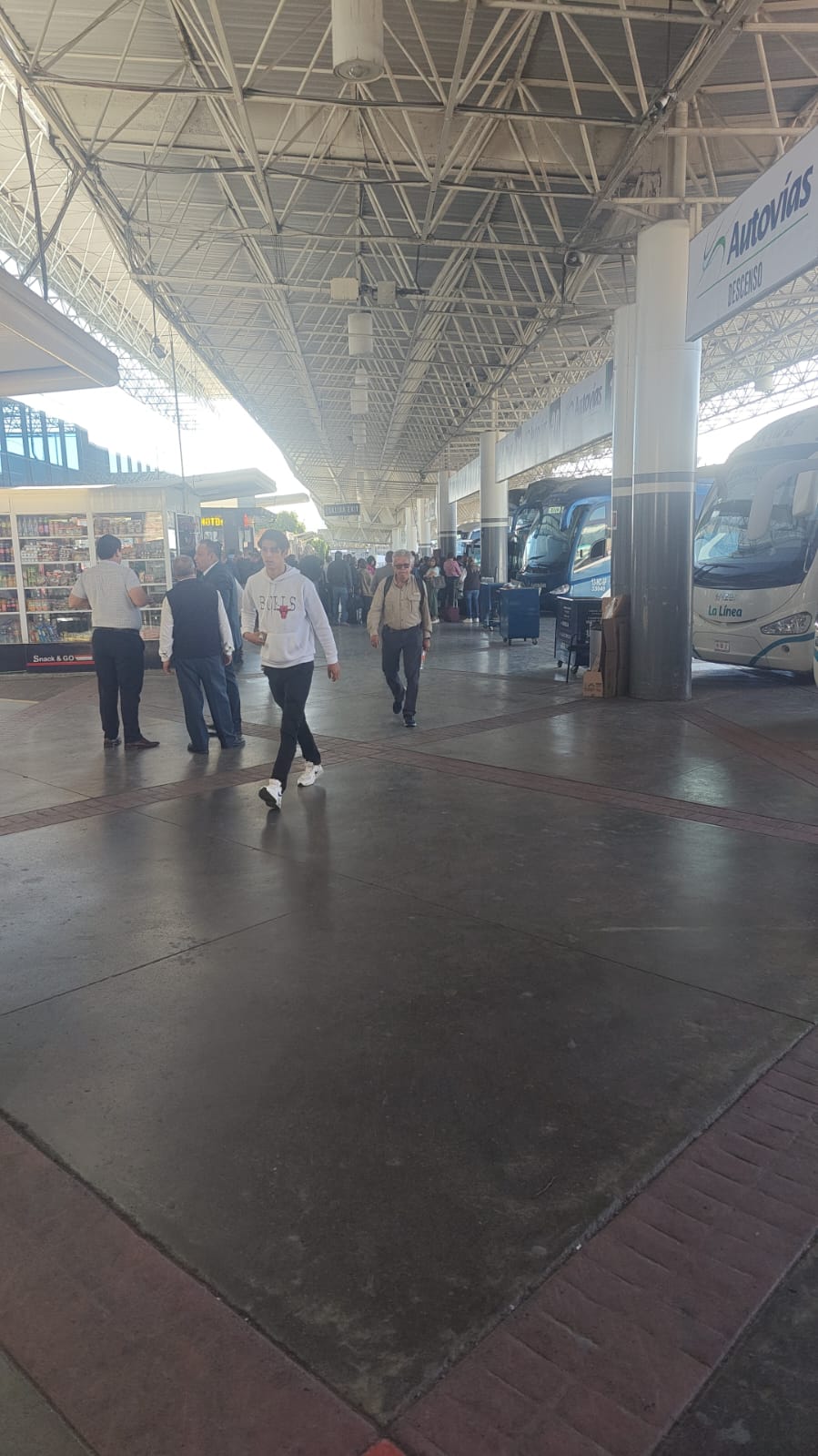 Por bloqueo en carreteras, este lunes la TAM canceló cerca de 200 corridas de autobuses a diferentes lugares del país que afectaron casi 4 mil pasajeros