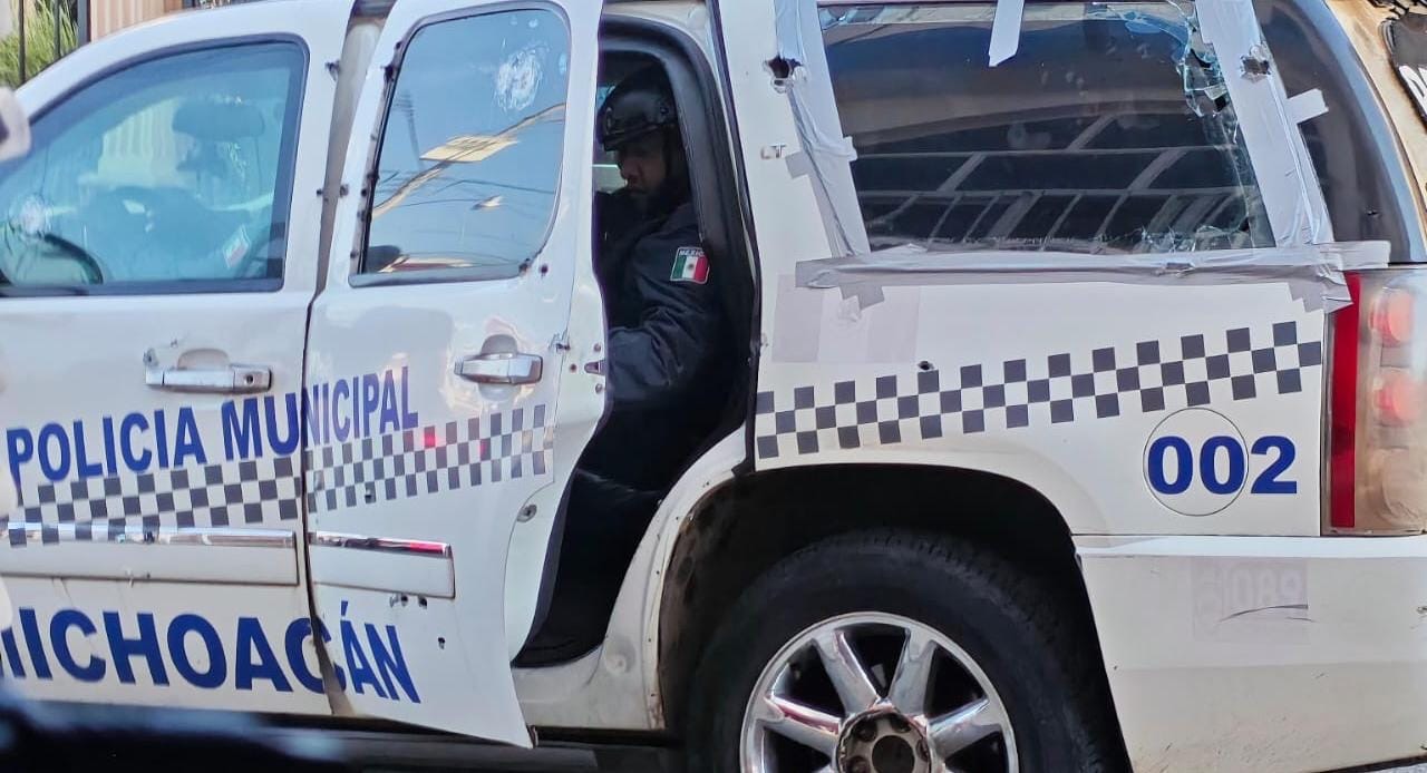 Criminales atacan patrulla de municipales en Tingüindín; no hay víctimas