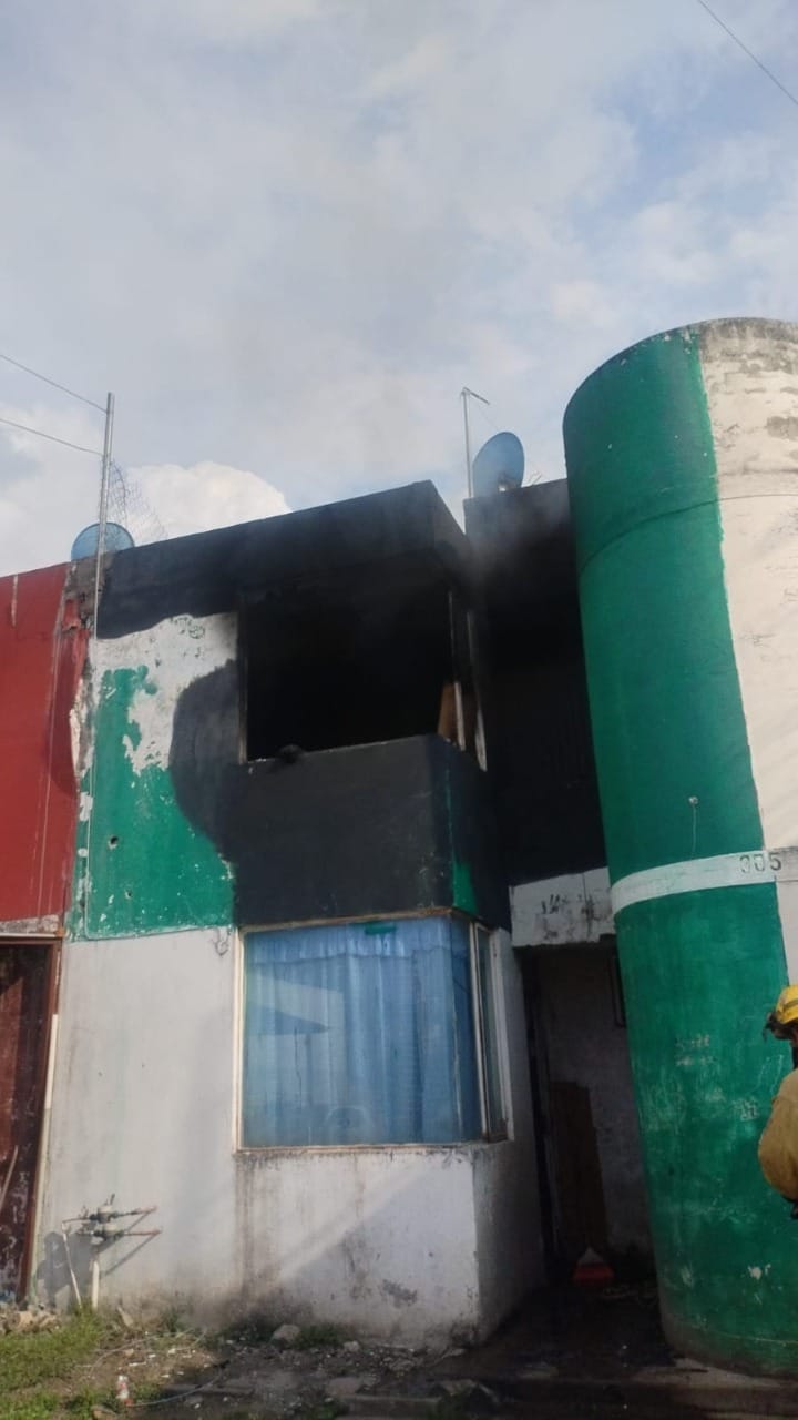 Tras pelea familiar, incendian vivienda en el Fraccionamiento Valle Real de Uruapan
