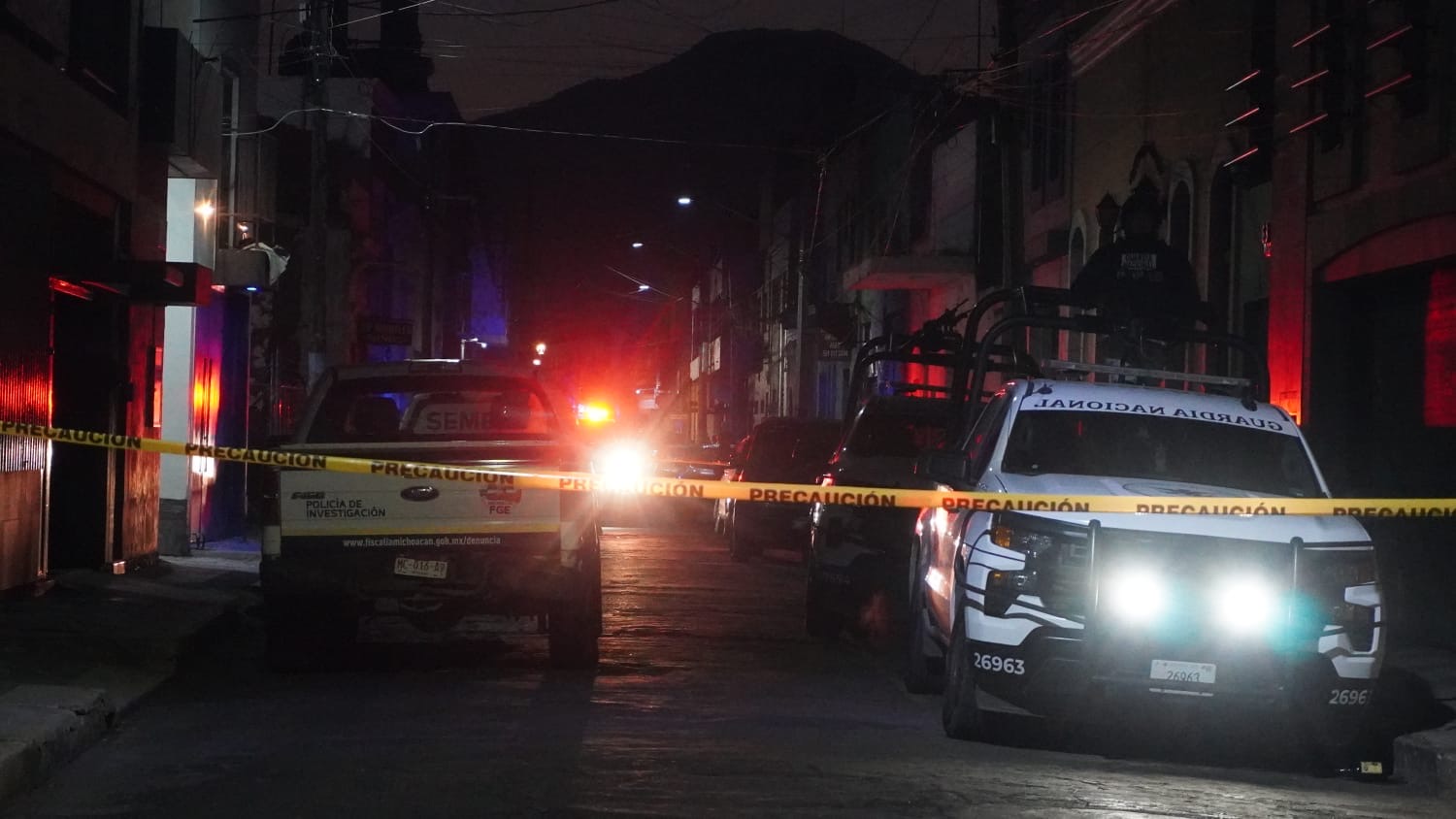 Criminales irrumpen en velorio de joven asesinado y matan a un sujeto, en Zamora 